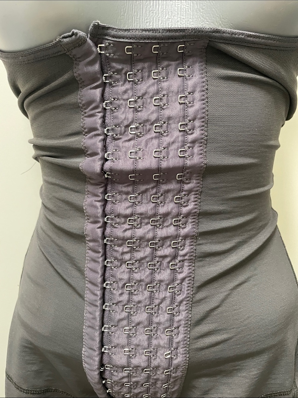Sculpting Full-Body Shapewear Bodysuit in Dark Gray - Picture 4 of 6